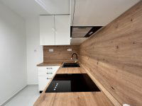 Eladó panellakás, Pécsett, Sarolta utcában 47.9 M Ft, 2 szobás