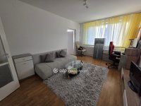 Eladó panellakás, Debrecenben 70 M Ft, 3 szobás