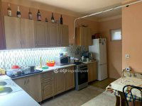 Eladó családi ház, Cegléden 52.5 M Ft, 2+1 szobás