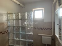 Eladó családi ház, Nován 20.9 M Ft, 3 szobás