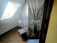 Eladó ikerház, Pécsett 88.5 M Ft, 5 szobás