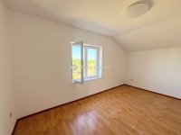 Eladó családi ház, Katafán 64.9 M Ft, 7 szobás