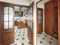 Eladó családi ház, Kecskéden 154.9 M Ft, 5 szobás