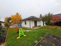 Eladó családi ház