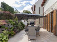 Eladó családi ház, Leányfaluban 312.42 M Ft, 8 szobás