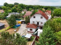 Eladó családi ház, Csörögön 99.99 M Ft, 4+1 szobás