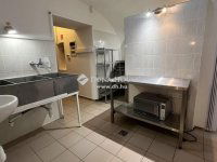 Eladó üzlethelyiség