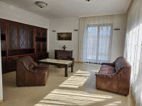 Kiadó téglalakás, albérlet