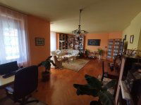 Eladó családi ház, Balatonfüreden 590 M Ft, 14 szobás