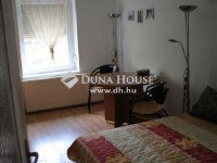 Eladó családi ház, XVII. kerületben 150 M Ft, 6 szobás