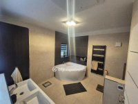 Eladó családi ház, Solymáron 223 M Ft, 4 szobás