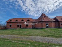 Eladó családi ház, Cegléden 135 M Ft, 1 szobás