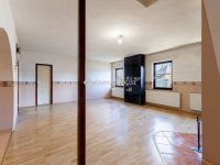 Eladó családi ház, XVIII. kerületben 104.9 M Ft, 6 szobás