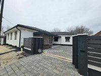 Eladó családi ház, Szolnokon 67.9 M Ft, 3 szobás