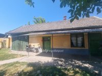 Eladó családi ház, Kunszentmiklóson 37.2 M Ft, 2 szobás