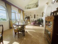 Eladó családi ház, Egerben 150 M Ft, 9 szobás