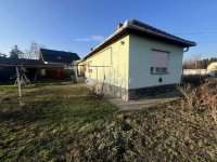 Eladó családi ház, Jászberényben 32.5 M Ft, 2 szobás