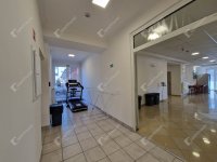 Eladó hotel, Komáromban 693 M Ft, 28 szobás