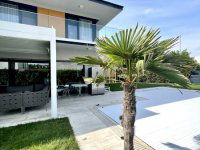 Eladó ikerház, III. kerületben 398.9 M Ft, 5 szobás