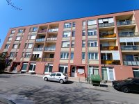 Eladó téglalakás, Oroszlányban 31.5 M Ft, 2 szobás