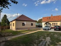 Eladó családi ház, XVII. kerületben, Zrínyi utcában 175.9 M Ft