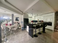 Eladó családi ház, Biatorbágyon 390 M Ft, 7 szobás