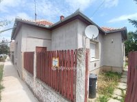 Eladó családi ház, Törökszentmiklóson 24.5 M Ft, 1+1 szobás
