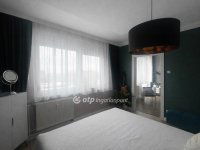 Eladó panellakás, Debrecenben 69.9 M Ft, 1+2 szobás