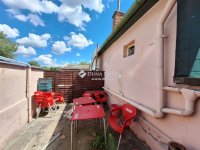 Eladó üzlethelyiség, Mendén 199 M Ft, 1 szobás