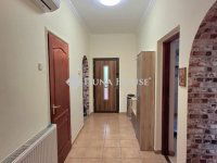 Eladó ikerház, Debrecenben 89.8 M Ft, 3 szobás