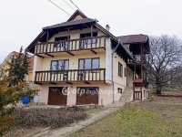 Eladó családi ház, Gödöllőn 159 M Ft, 9+1 szobás