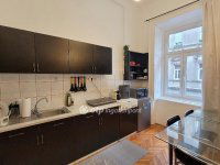 Eladó téglalakás, VII. kerületben 66 M Ft, 1 szobás