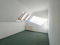 Eladó családi ház, Budaörsön 420 M Ft, 10 szobás