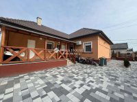 Eladó családi ház, Vecsésen 89.9 M Ft, 3 szobás