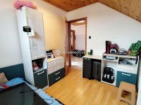 Eladó családi ház, Vecsésen 73.5 M Ft, 7 szobás