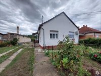 Eladó családi ház, Hosszúpályin 46.999 M Ft, 2 szobás