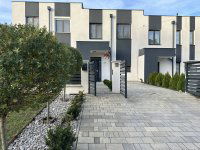 Eladó családi ház