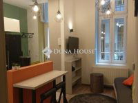 Eladó téglalakás, Budapesten, VI. kerületben 99 M Ft, 4 szobás