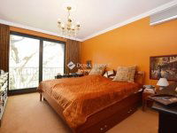 Eladó ikerház, II. kerületben 230 M Ft, 5 szobás