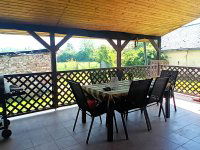 Eladó családi ház, Karádon 43.815 M Ft, 6 szobás