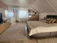 Eladó családi ház, Pécsett 249.9 M Ft, 6 szobás