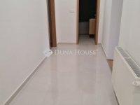 Eladó téglalakás, Pécsett 85.9 M Ft, 4 szobás