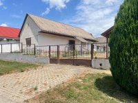 Eladó családi ház, Nagybudméron 9.9 M Ft, 3 szobás
