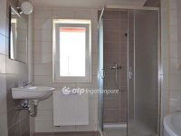 Eladó családi ház, Gárdonyban 150 M Ft, 5+5 szobás