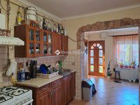 Eladó családi ház, Jászberényben 49.9 M Ft, 2 szobás