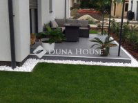 Eladó téglalakás, XVII. kerületben 149 M Ft, 5 szobás