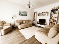 Eladó téglalakás, Pécsett 110 M Ft, 5 szobás