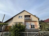 Eladó családi ház