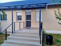 Eladó ikerház, Tökölön 80 M Ft, 4 szobás