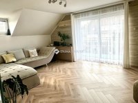 Eladó családi ház, Balatonalmádiban 250 M Ft, 5 szobás